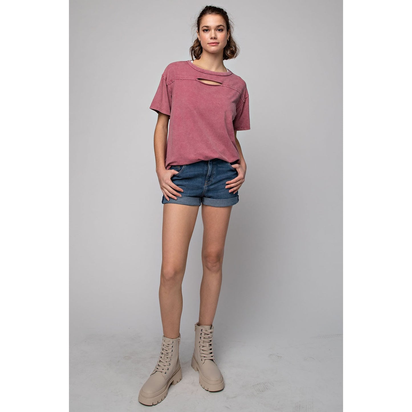 KEYHOLE MINERAL WASH SHORT SLEEVE TOP